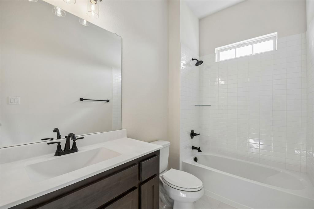 432 Daybreak Drive Property Photo 6