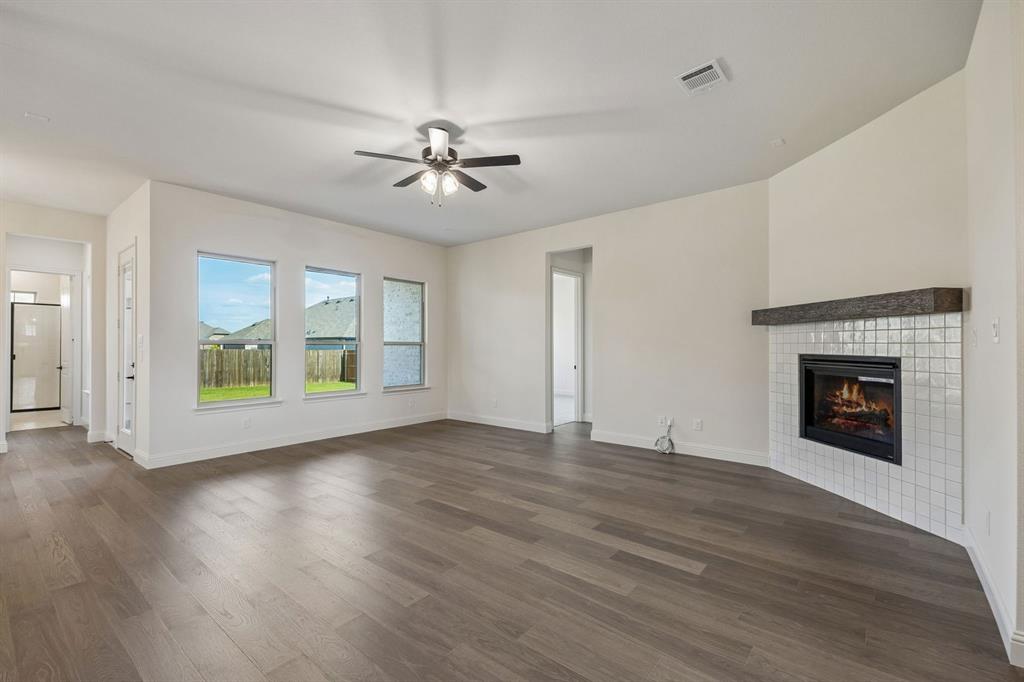 432 Daybreak Drive Property Photo 7
