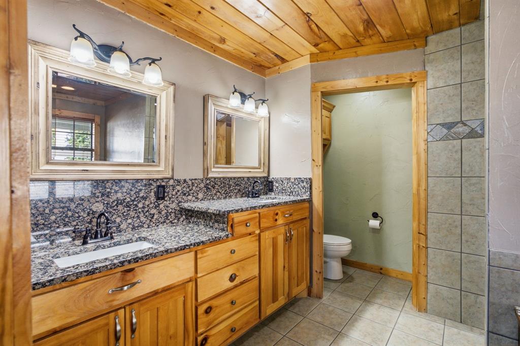 271 County Road 1559 Property Photo 11