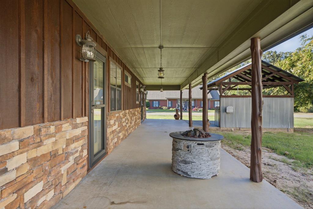 271 County Road 1559 Property Photo 27