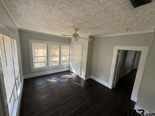 509 N Pacific Street Property Photo 6