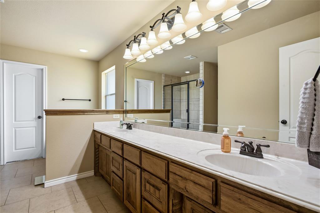 1389 Thomas Road Property Photo 15