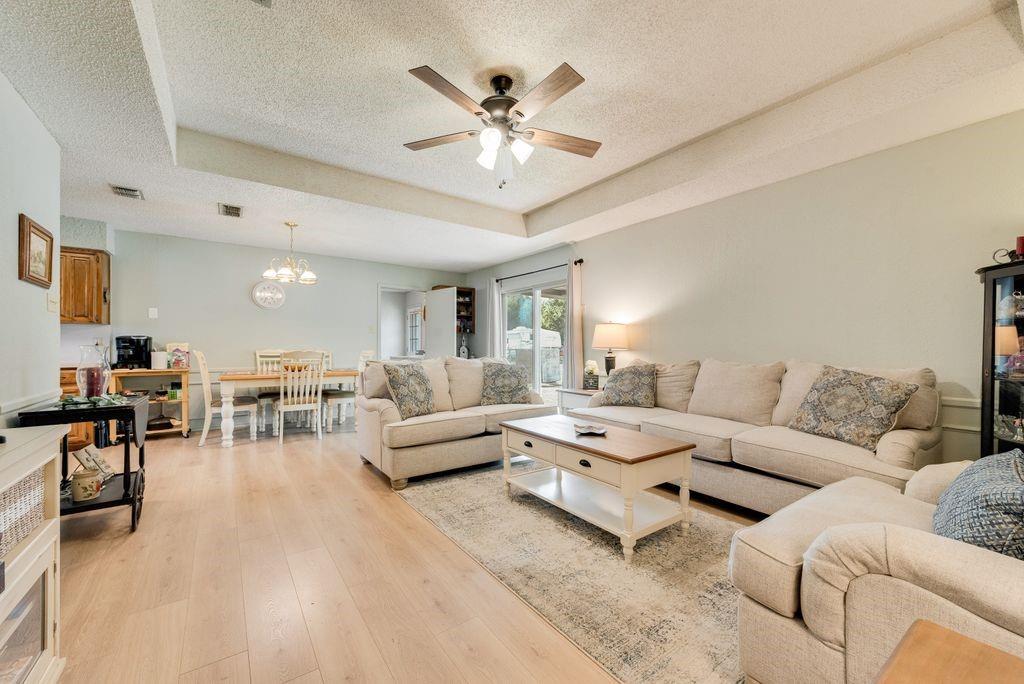 121 Tracy Drive Property Photo 4