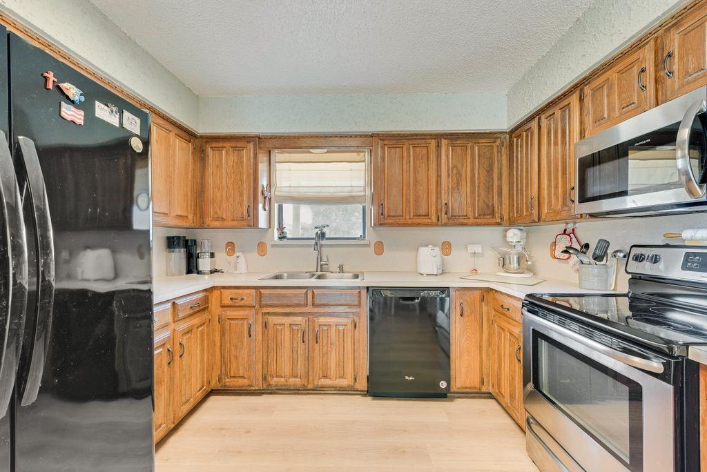 121 Tracy Drive Property Photo 8