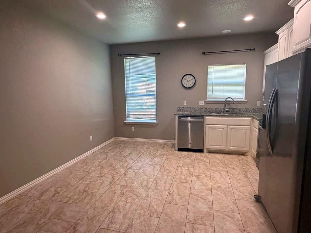122 Katy Street Property Photo 2