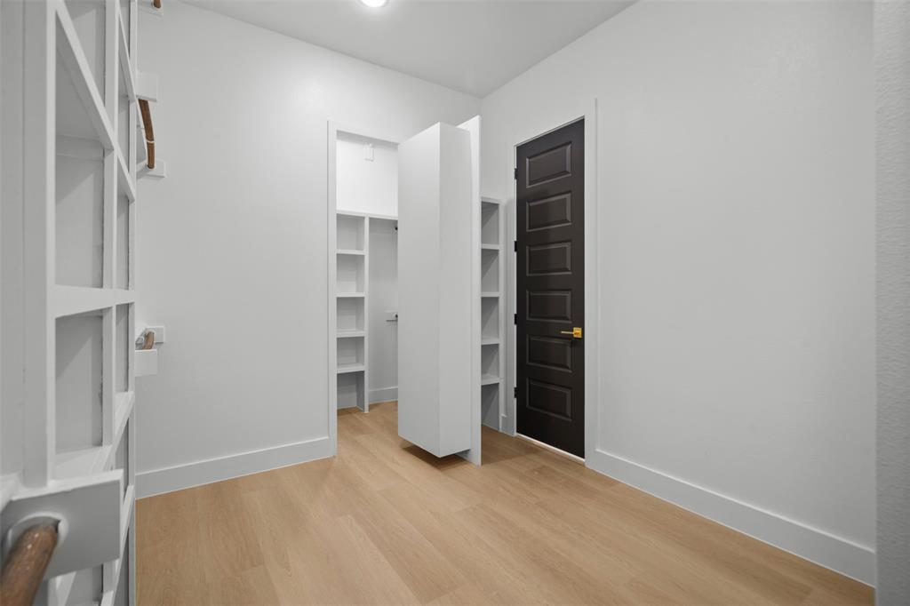 6505 Kemrock Drive Property Photo 20