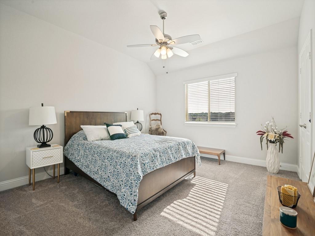 1103 Pheasant Crossing Property Photo 24