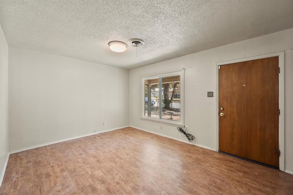 4816 Eastover Avenue Property Photo 6