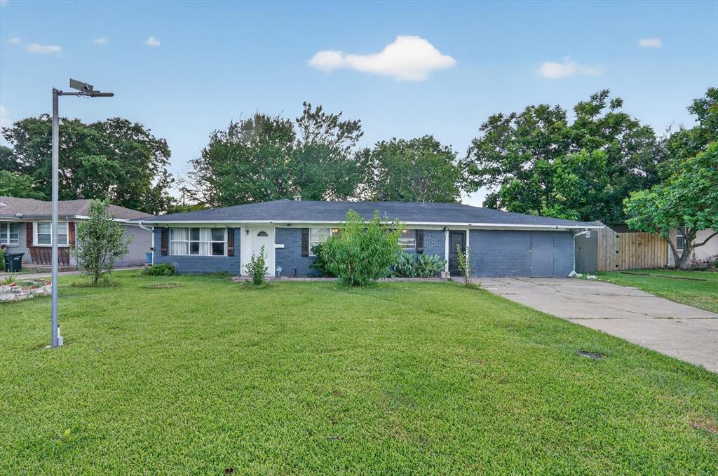 1029 S Bryan Street Property Photo 1