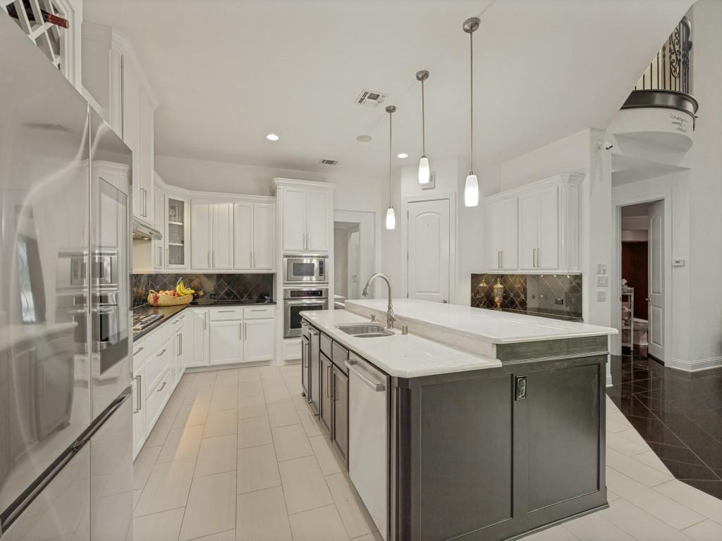 1036 Kenilworth Street Property Photo 17