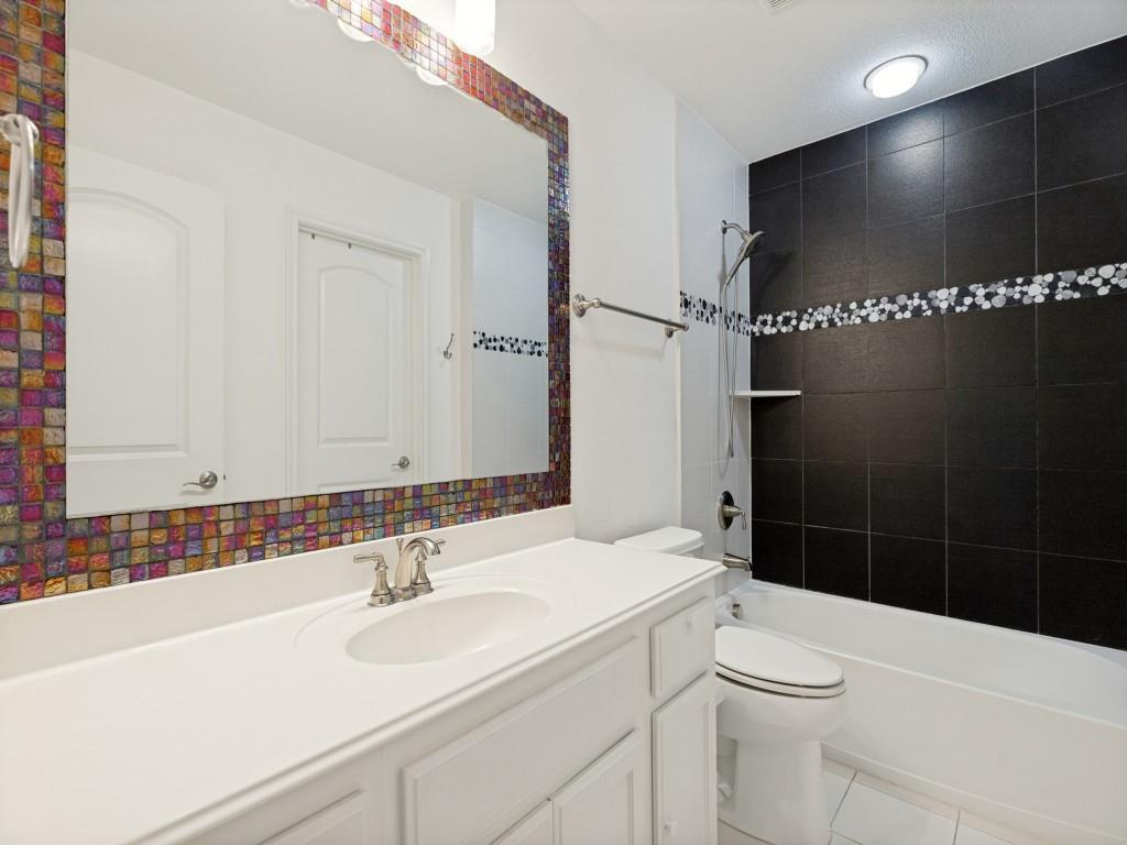 1036 Kenilworth Street Property Photo 23