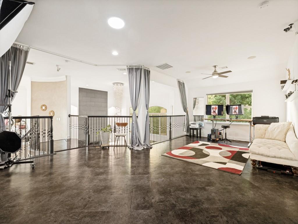 1036 Kenilworth Street Property Photo 27