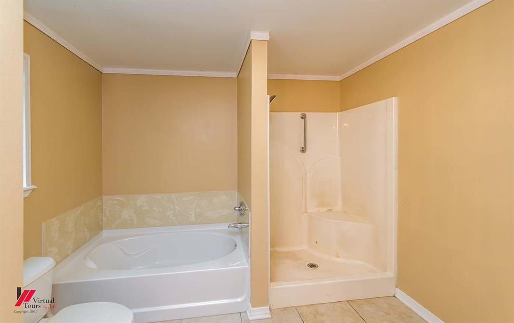 9823 Esthlyn Property Photo 21