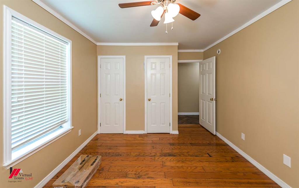 9823 Esthlyn Property Photo 23