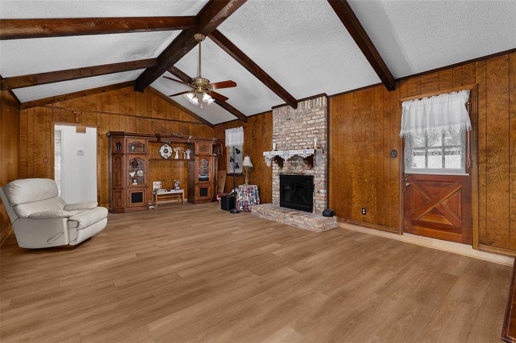 2300 Brookhaven Drive Property Photo 5
