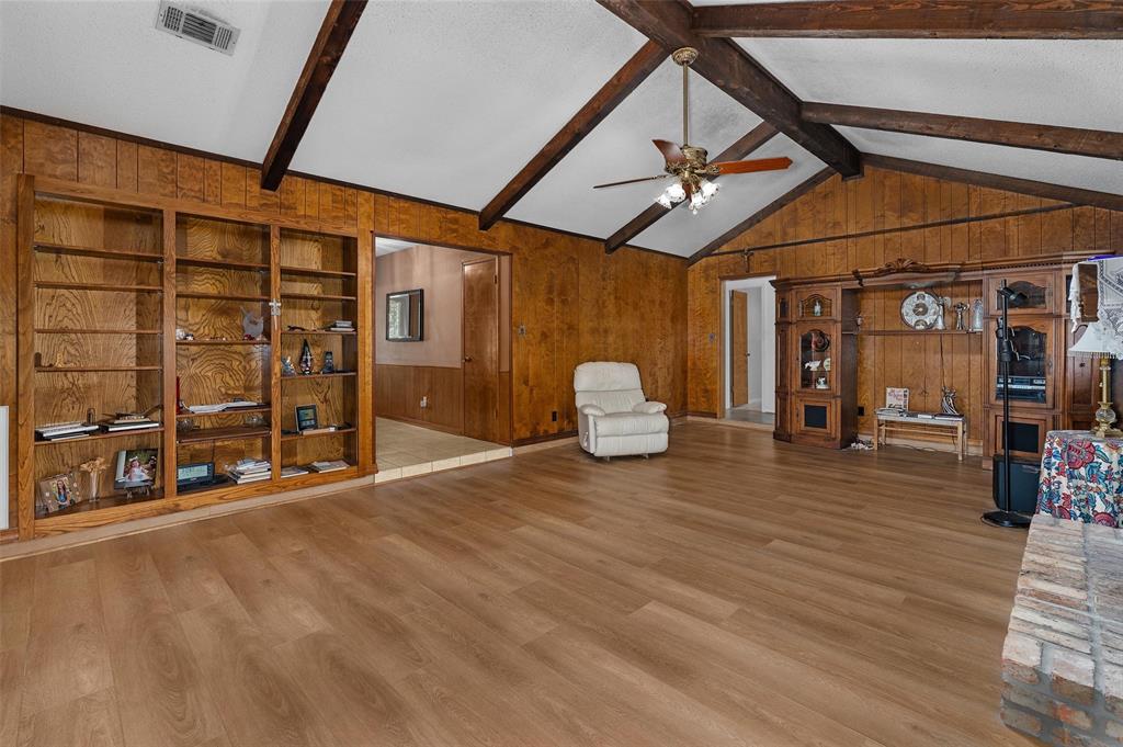 2300 Brookhaven Drive Property Photo 6