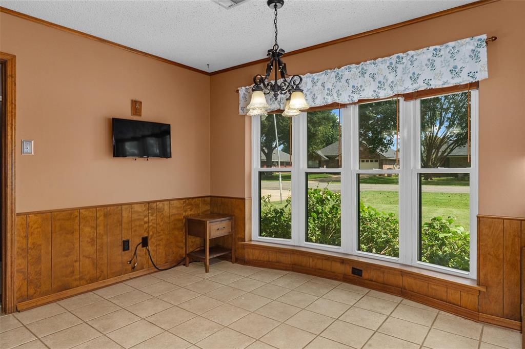 2300 Brookhaven Drive Property Photo 11