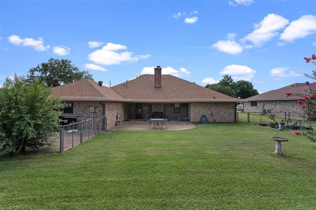 2300 Brookhaven Drive Property Photo 24