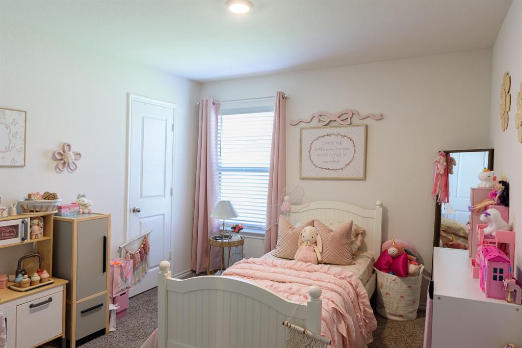 601 Cultivator Court Property Photo 4