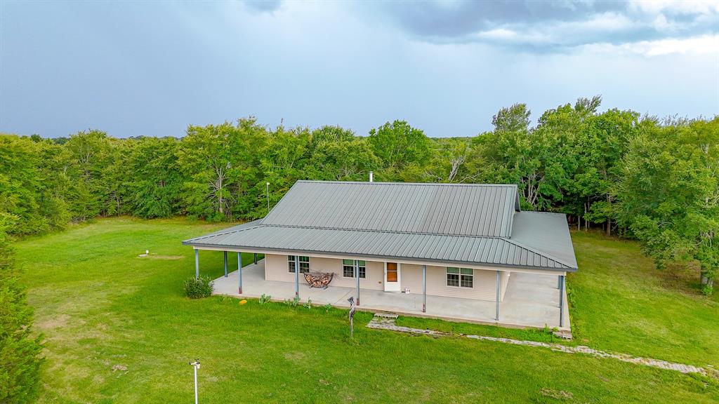 9982 County Road 4200 Property Photo 1