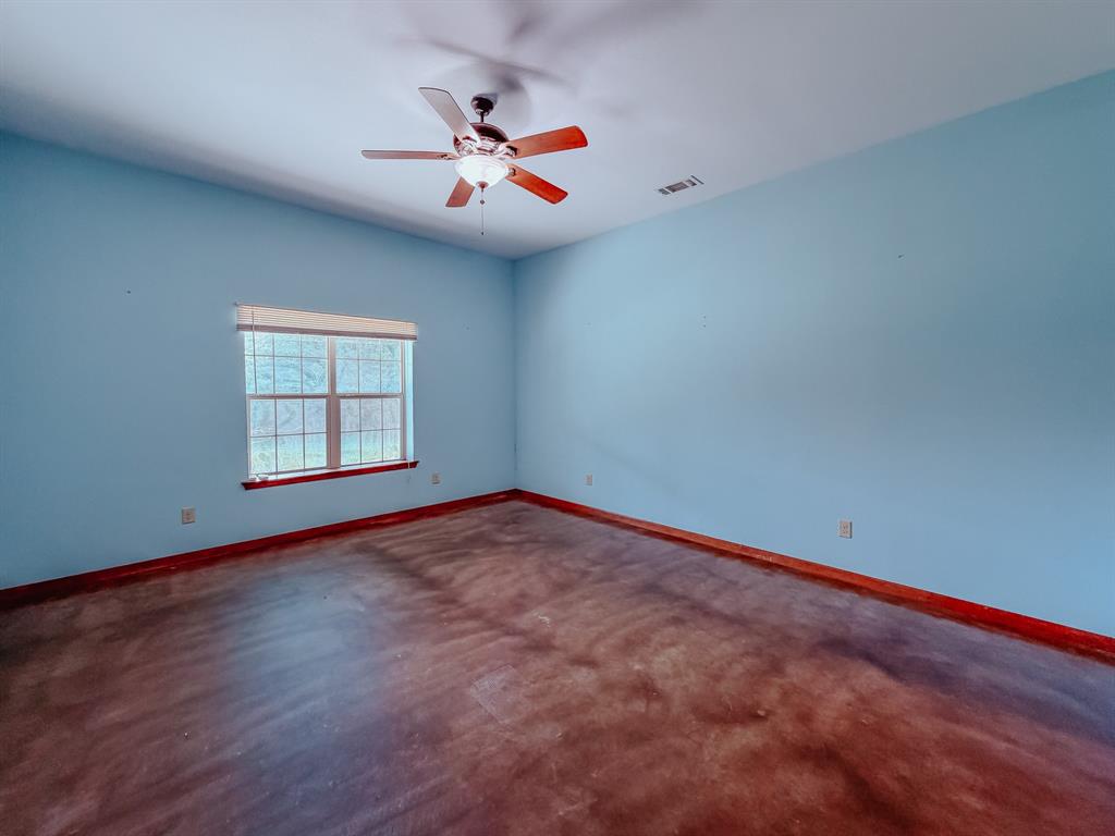 9982 County Road 4200 Property Photo 10