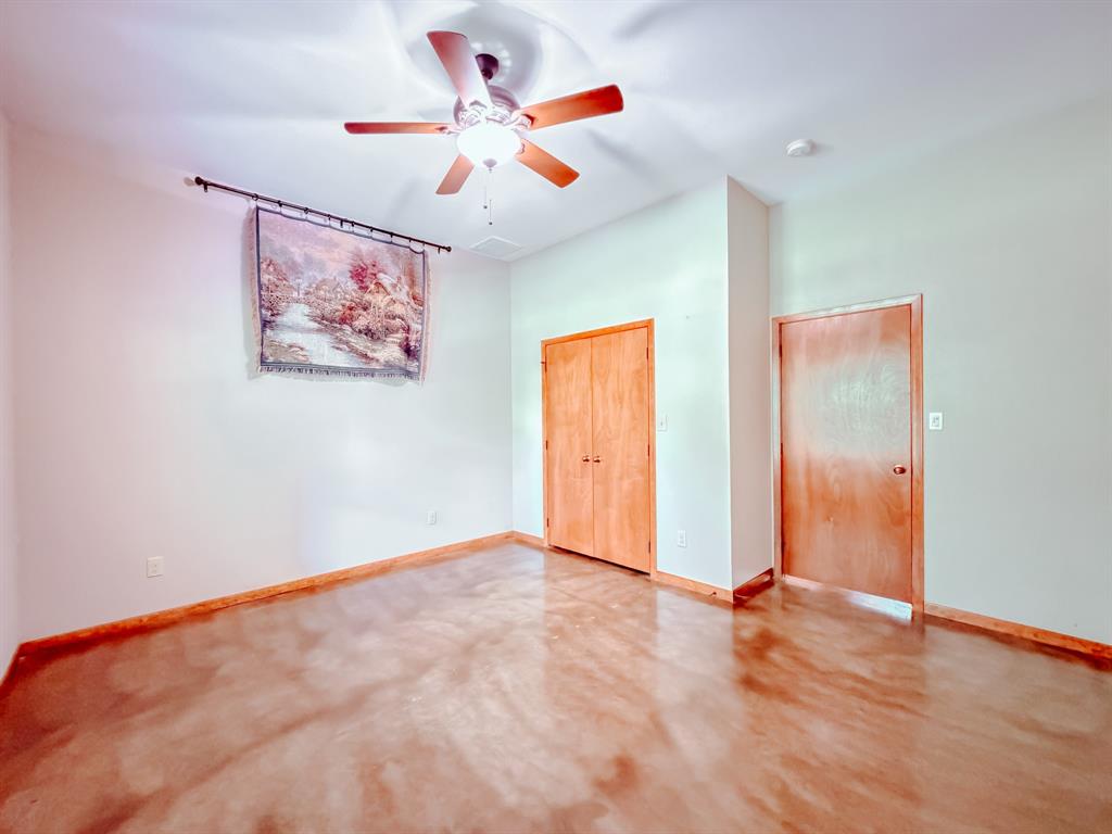9982 County Road 4200 Property Photo 13