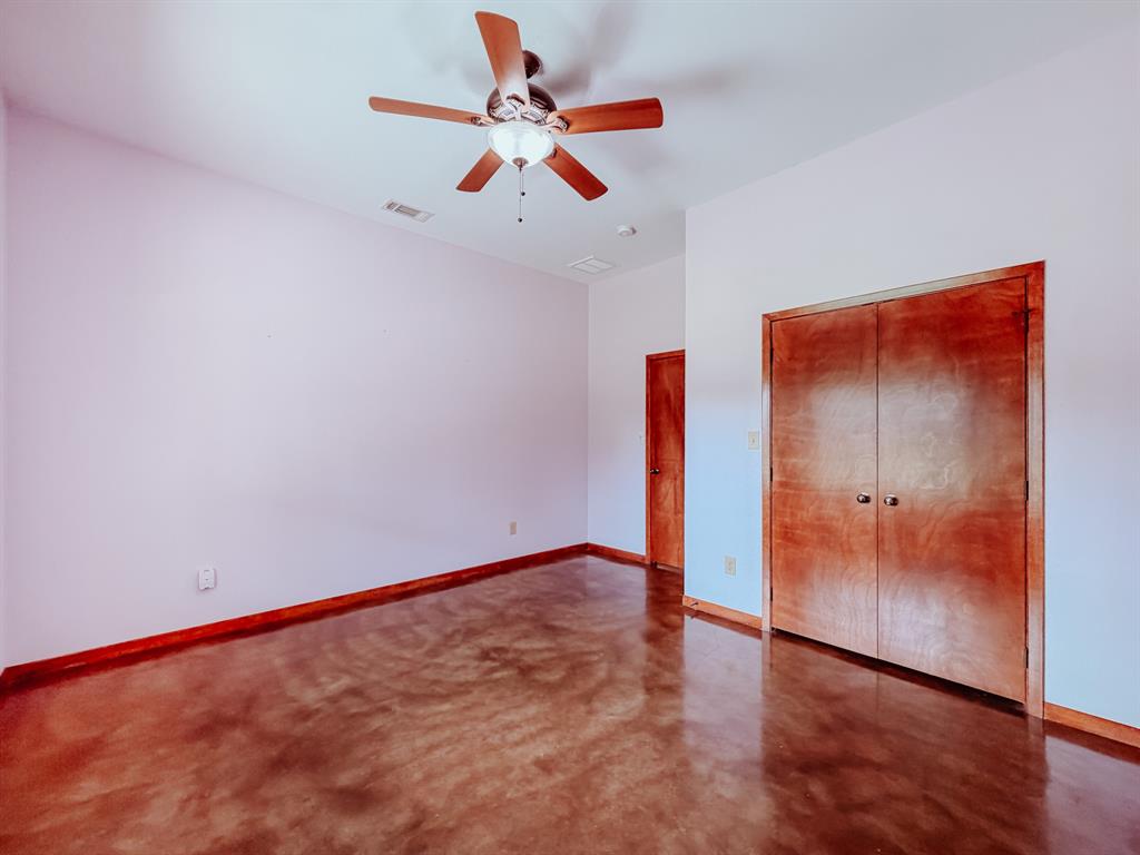 9982 County Road 4200 Property Photo 15