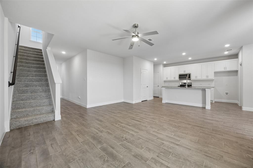 804 Aroco Bend Property Photo 9