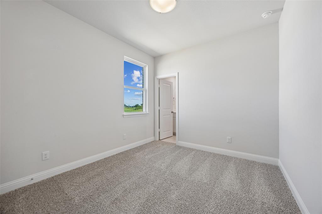 804 Aroco Bend Property Photo 18
