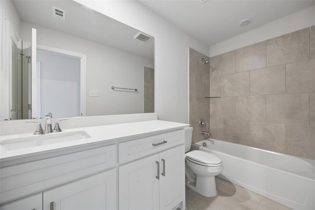 804 Aroco Bend Property Photo 19