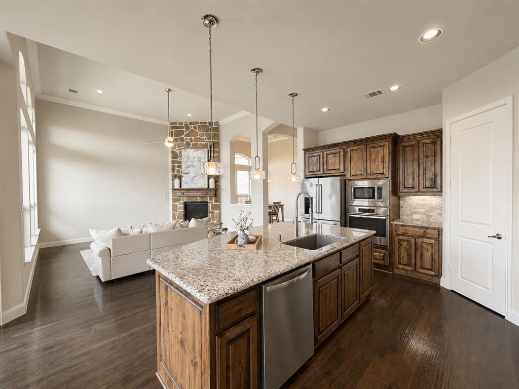 2689 Forest Breeze Drive Property Photo 8