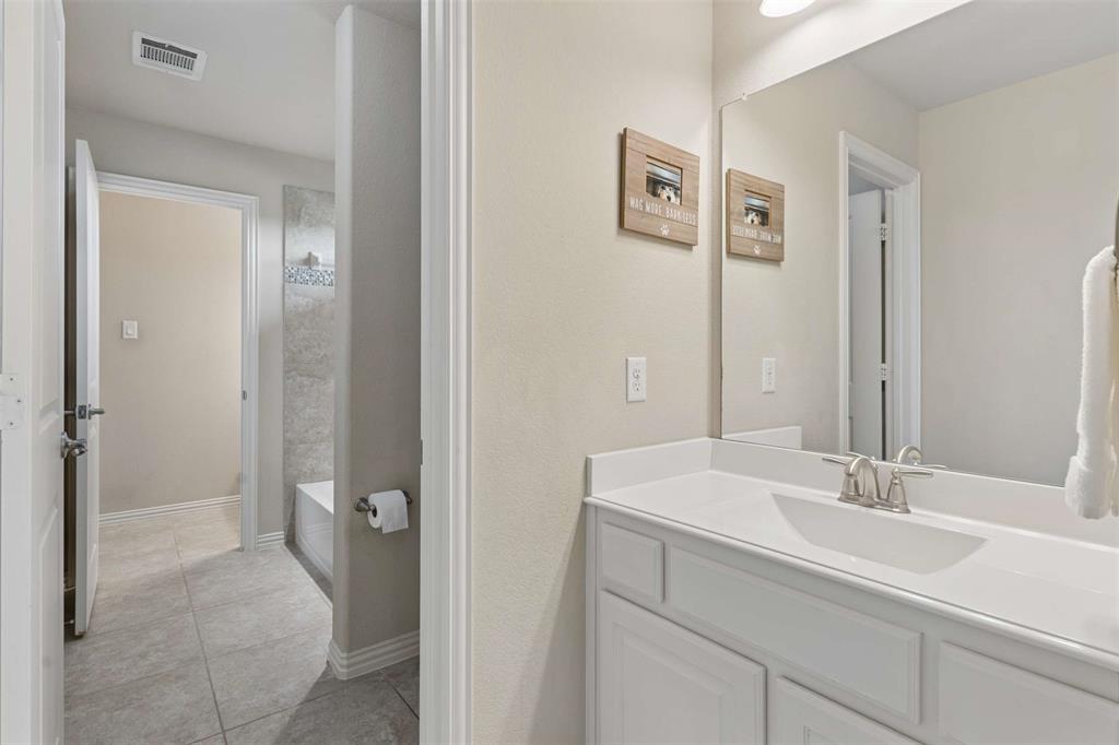 2689 Forest Breeze Drive Property Photo 28