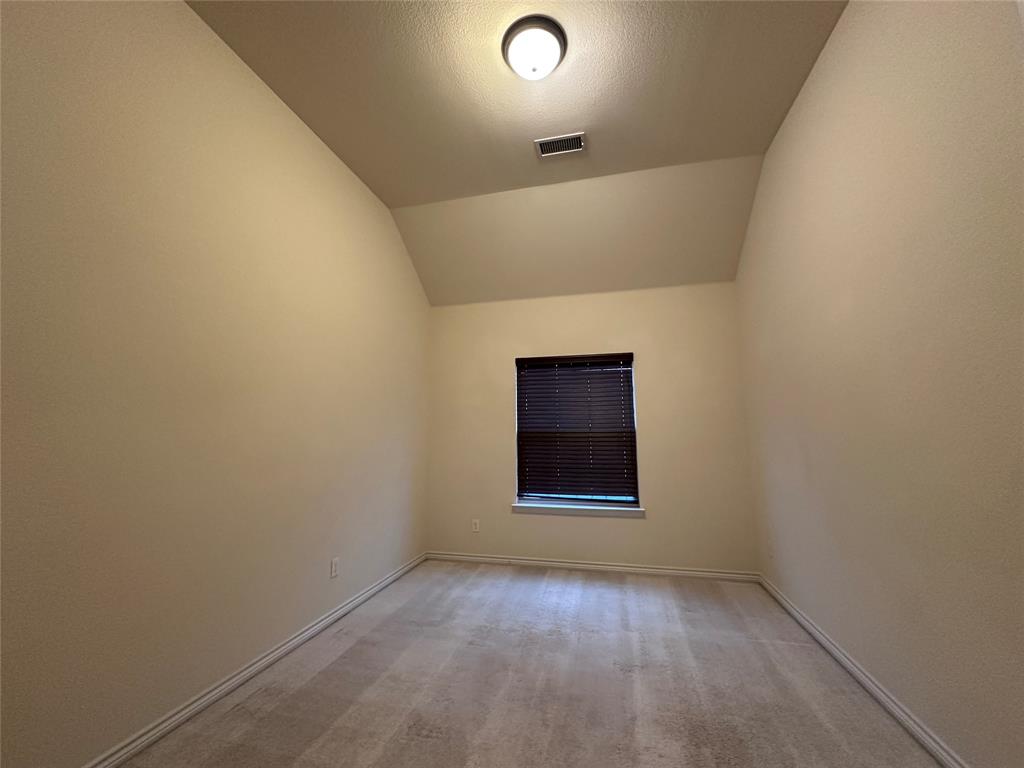702 Carolyn T Hunt Drive Property Photo 18