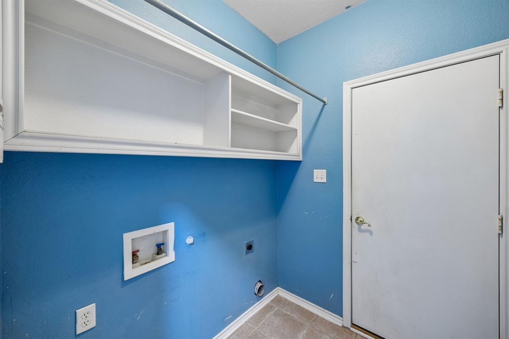 1833 Melton Drive Property Photo 27
