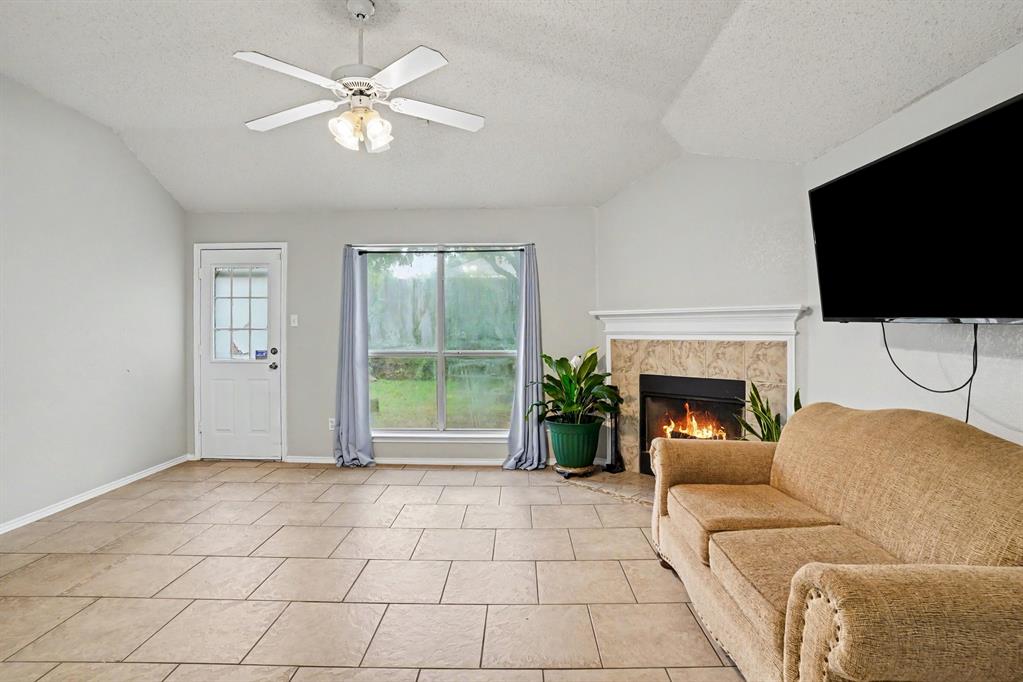 4310 Quail Field Drive Property Photo 6