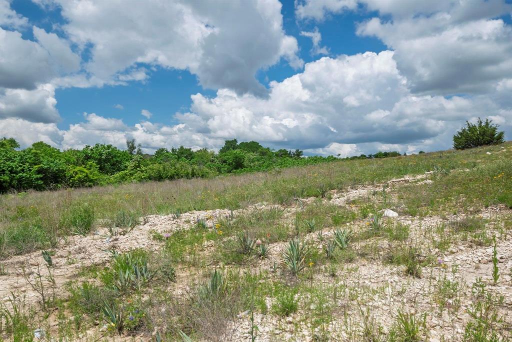 2500 Tom Chaney Property Photo 13
