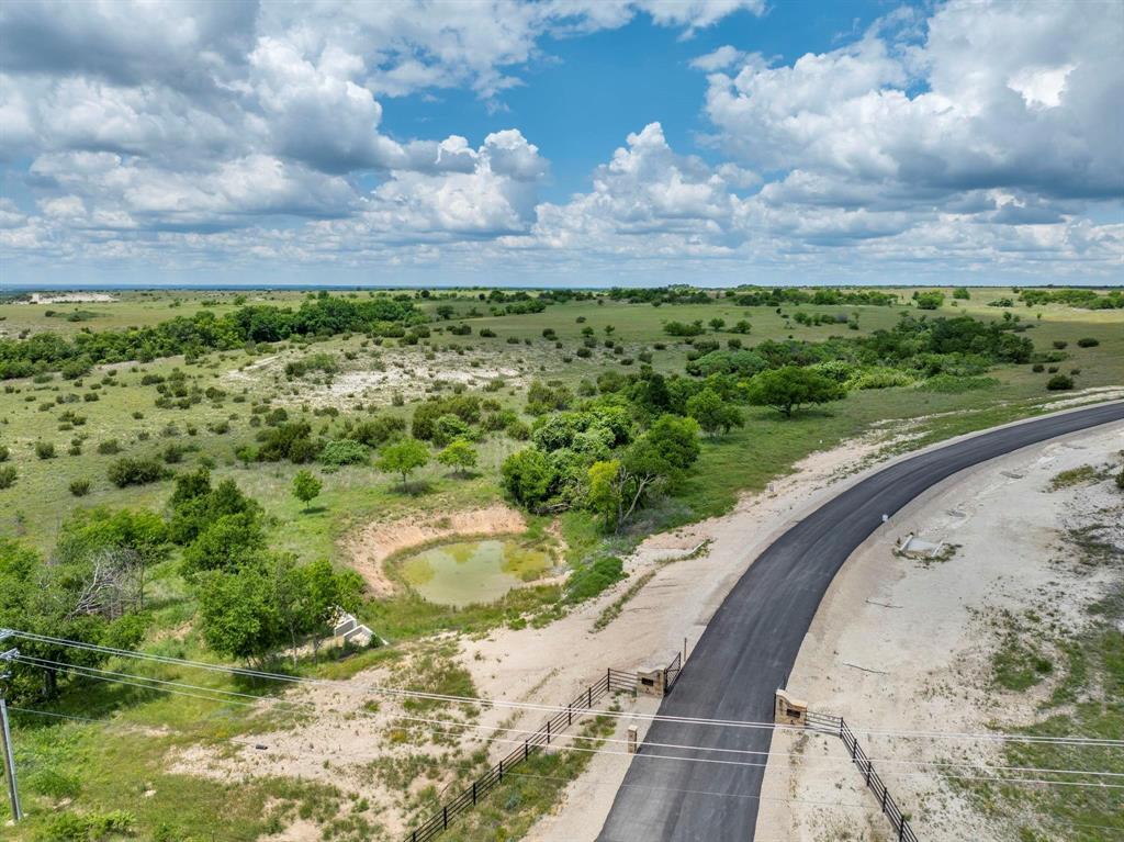 2500 Tom Chaney Property Photo 15