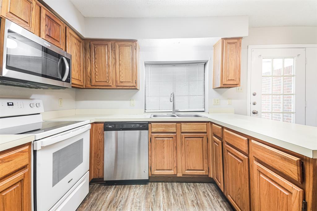 1403 Bradford Place Property Photo 6