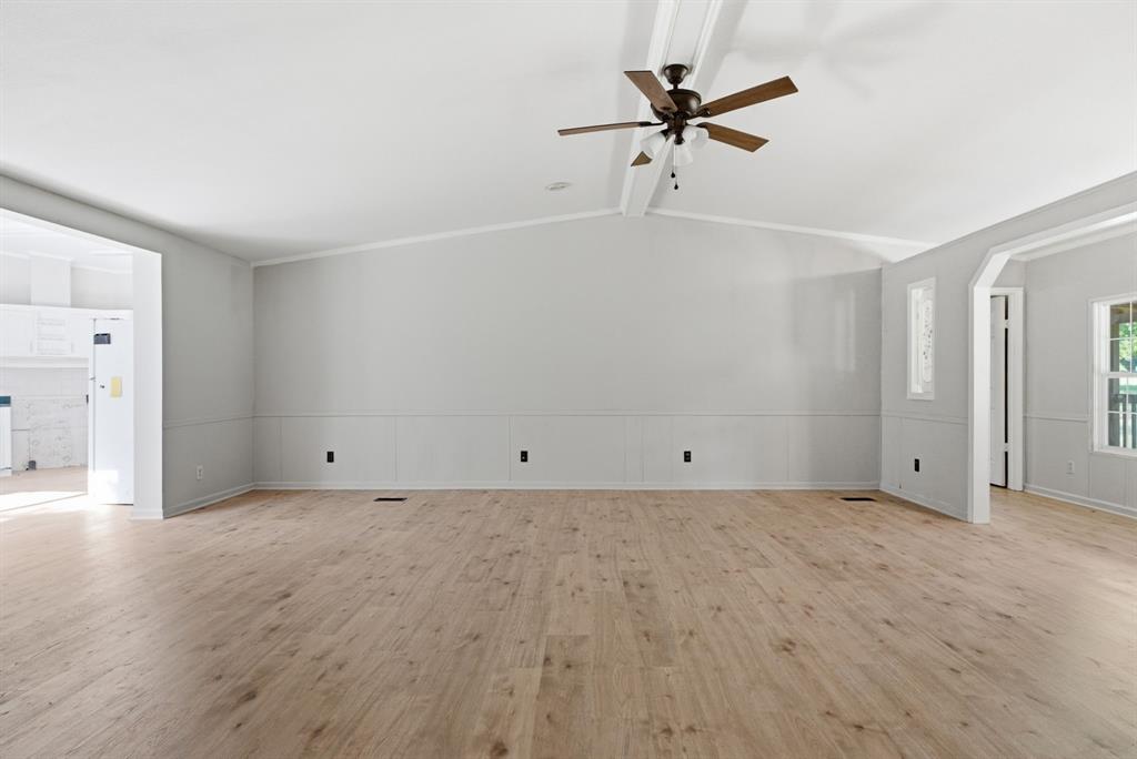 1205 County Line Road Property Photo 10