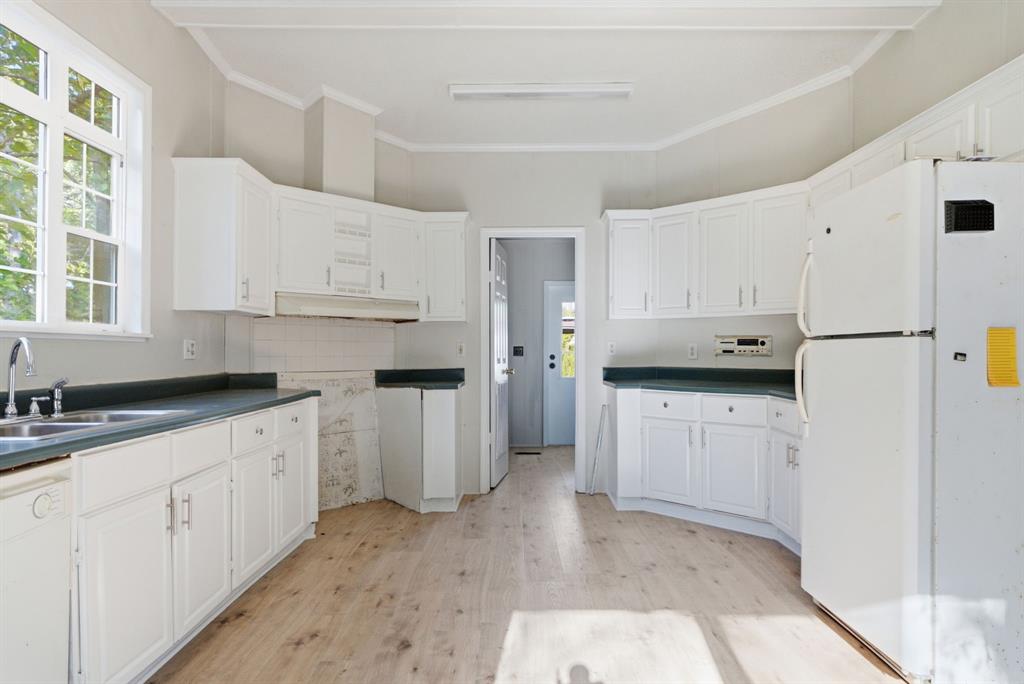 1205 County Line Road Property Photo 13