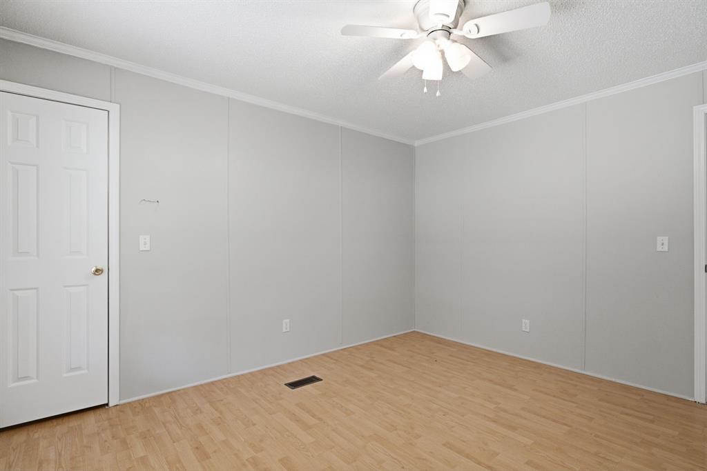 1205 County Line Road Property Photo 25