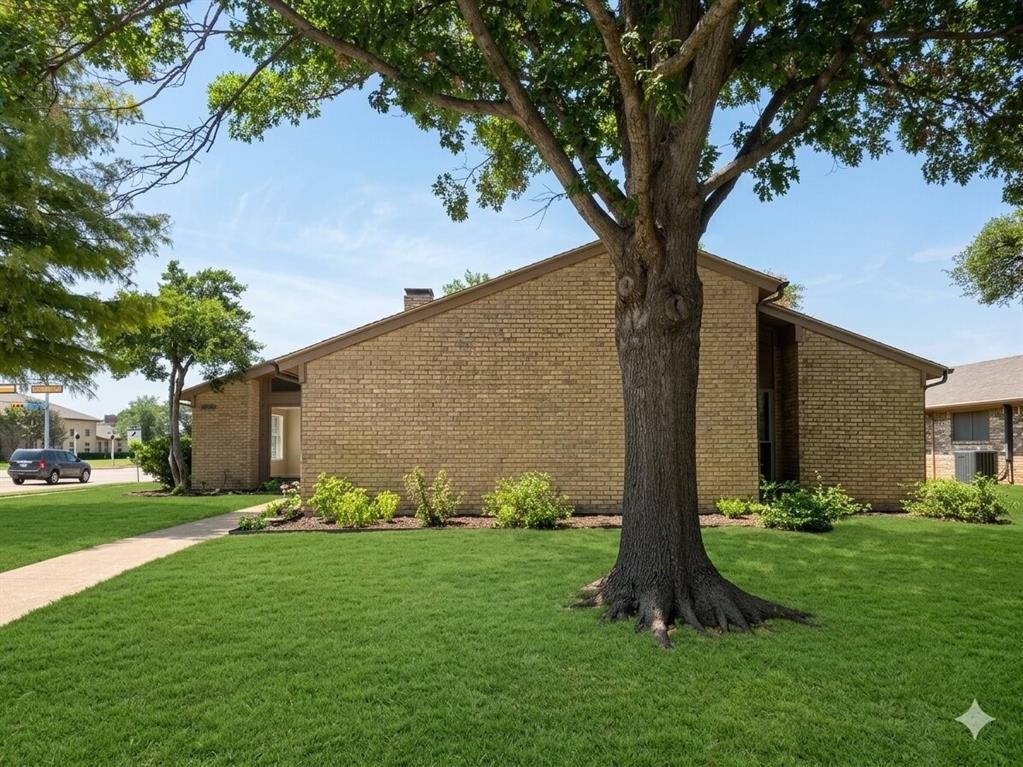 936 E Berkeley Drive Property Photo 1
