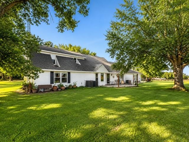 1817 County Road 3327 Property Photo 5