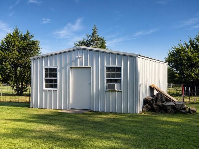 1817 County Road 3327 Property Photo 9