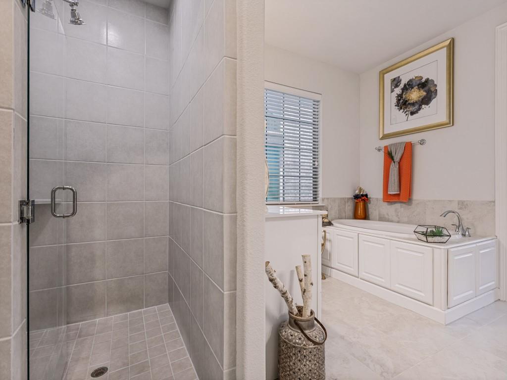 107 Live Oak Drive Property Photo 12
