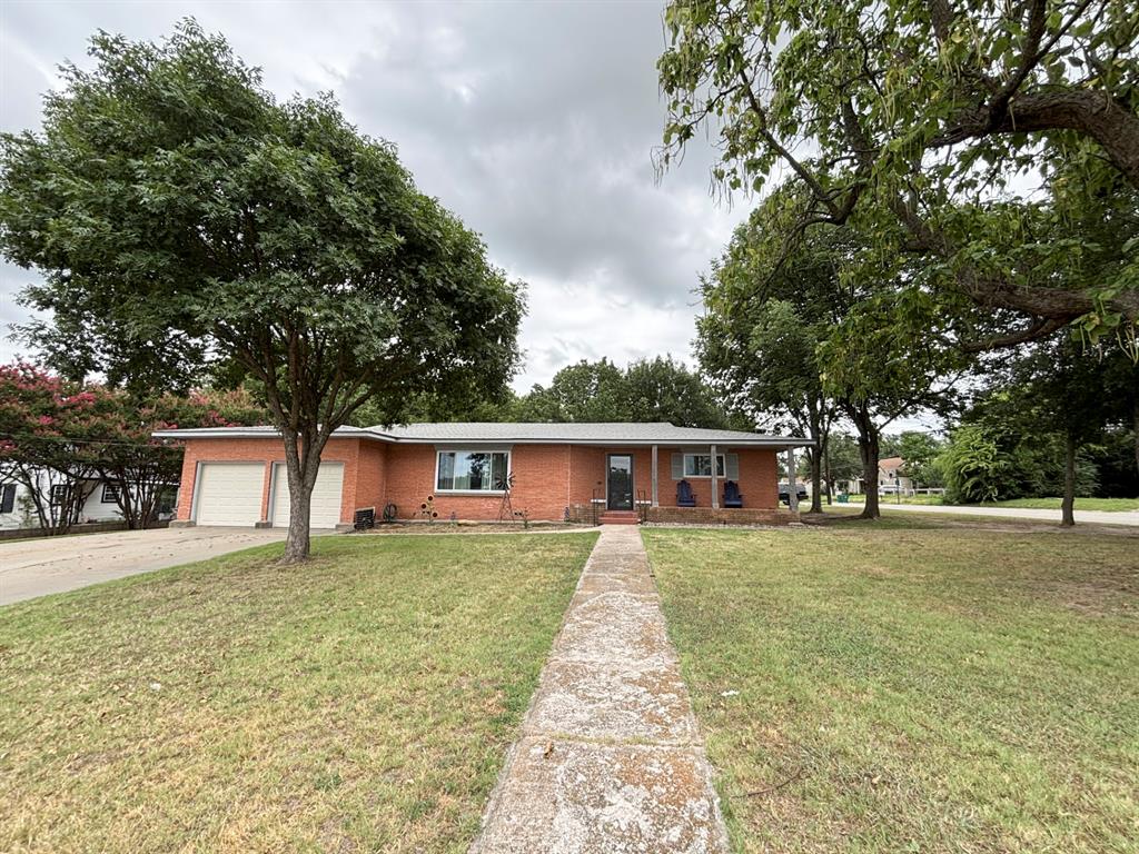 305 Rock Street Property Photo 1