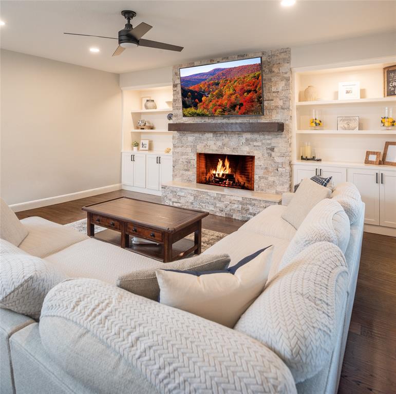 14709 Holly Leaf Drive Property Photo 17