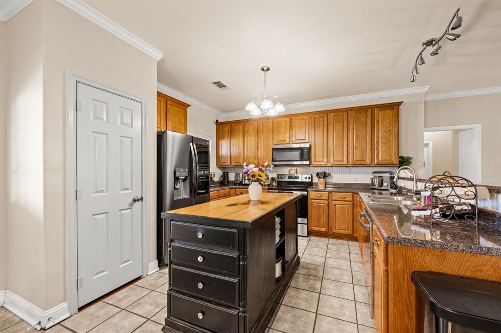 15099 Saddle Ridge Circle Property Photo 13