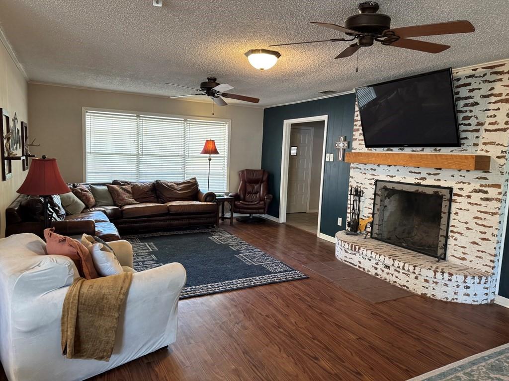 1785 Cypress Lane Property Photo 3