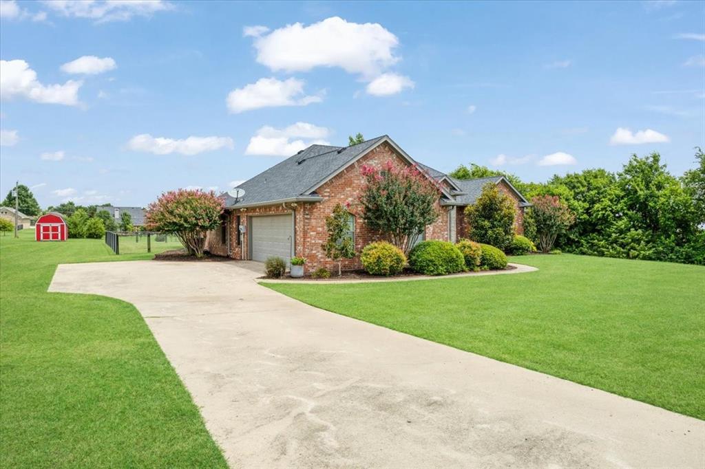 146 Derby Drive Property Photo 4